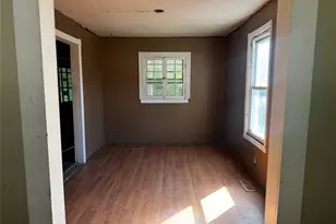 99 W Bridge St, Saugerties, NY 12477 - Photo 4