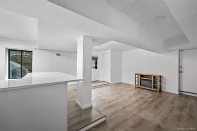 1440 Boston Post #8K, Larchmont, NY 10543 - Photo 10