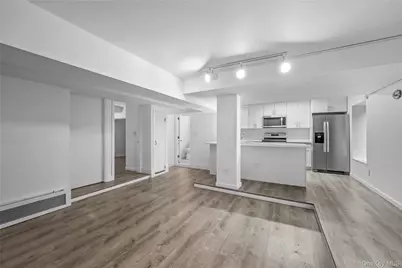 1440 Boston Post #8K, Larchmont, NY 10543 - Photo 8