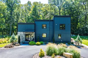 105 Iron Mountain Rd, Warwick, NY 10990 - Photo 2