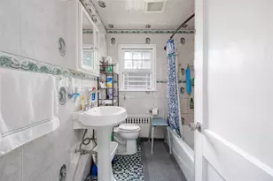 474 Newton St, Westbury, NY 11590 - Photo 6