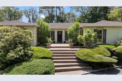 14 Durham Drive, Dix Hills, NY 11746 - Photo 2