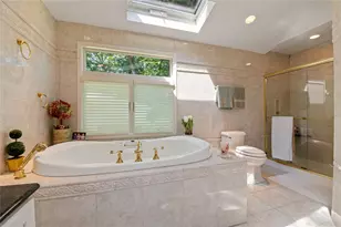 14 Durham Dr, Dix Hills, NY 11746 - Photo 24