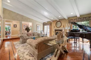 14 Durham Dr, Dix Hills, NY 11746 - Photo 4