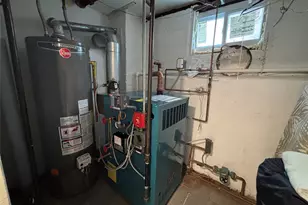 104-18 216th St, Queens Village, NY 11429 - Photo 42