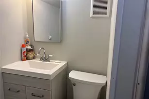 104-18 216th St, Queens Village, NY 11429 - Photo 22