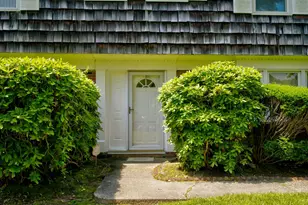 19 Pettit Dr, Dix Hills, NY 11746 - Photo 8