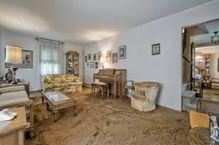 19 Pettit Dr, Dix Hills, NY 11746 - Photo 12