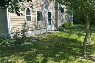 716 Narragansett Ave, Patchogue, NY 11772 - Photo 2