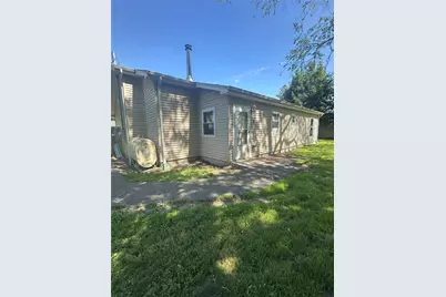 752 Bayview Avenue, Bellport, NY 11713 - Photo 2
