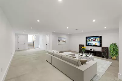 161 South Road, Westhampton, NY 11977 - Photo 26