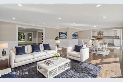 14 Quintree Lane, Melville, NY 11747 - Photo 12