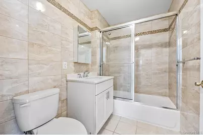 16003 Sanford Avenue, Flushing, NY 11358 - Photo 6