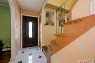 252-14 82nd Rd, Bellerose, NY 11426 - Photo 2