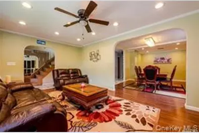 252-14 82 Road, Bellerose, NY 11426 - Photo 4