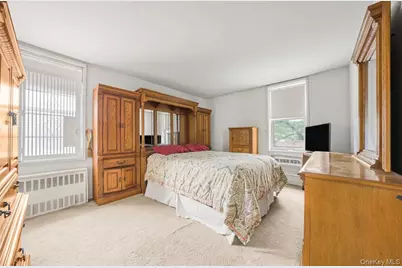 46-01 39th Avenue #106, Sunnyside, NY 11104 - Photo 2