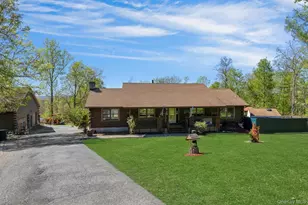 354 Sunset Hill Rd E, Fishkill, NY 12524 - Photo 2