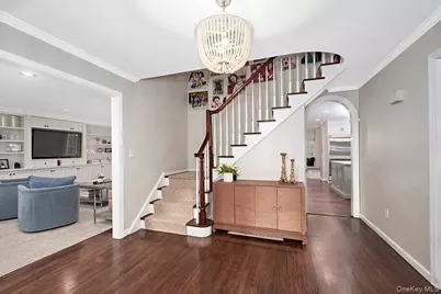 12 Brandon Drive, Mount Kisco, NY 10549 - Photo 4