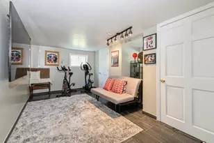 70 Fairfax Dr, Coram, NY 11727 - Photo 22