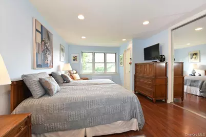 180 S Middle Neck Road #1-Q, Great Neck, NY 11021 - Photo 18