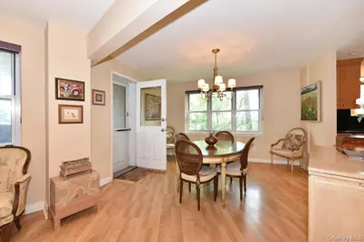 180 S Middle Neck Road #1-Q, Great Neck, NY 11021 - Photo 8