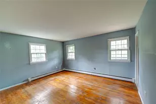 10 Valentine Rd, Shoreham, NY 11786 - Photo 16