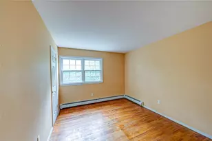 10 Valentine Rd, Shoreham, NY 11786 - Photo 14