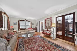 13 Garfield Pl, Poughkeepsie, NY 12601 - Photo 12