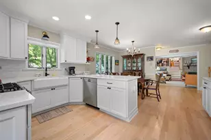 54 Bankside Dr, Centerport, NY 11721 - Photo 16