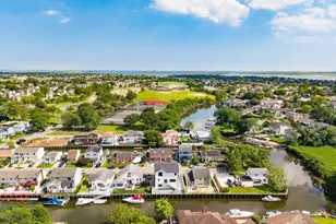 23 Bay St, Bellmore, NY 11710 - Photo 42