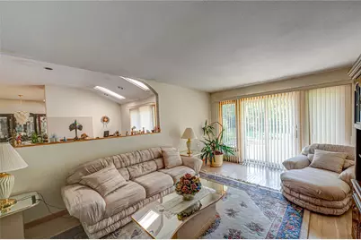 22 Penn Drive, Dix Hills, NY 11746 - Photo 8