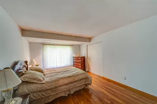 22 Penn Dr, Dix Hills, NY 11746 - Photo 14