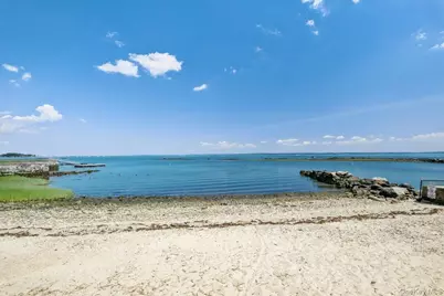 1040 Nautilus Lane, Mamaroneck, NY 10543 - Photo 46