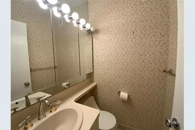 27110 Grand Central Parkway #19A, Floral Park, NY 11005 - Photo 10