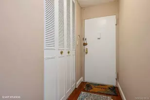 90 S Park Ave, Rockville Centre, NY 11570 - Photo 6