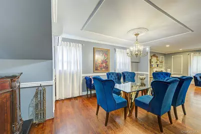 7126 170th Street, Fresh Meadows, NY 11365 - Photo 6