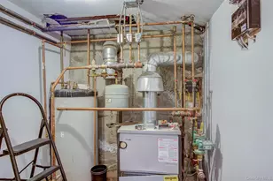 71-26 170th St, Fresh Meadows, NY 11365 - Photo 38