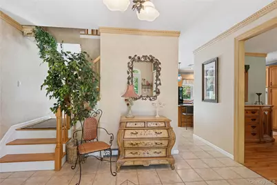 7 Orient Avenue, Northport, NY 11768 - Photo 4