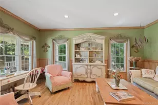 7 Orient Ave, Northport, NY 11768 - Photo 6