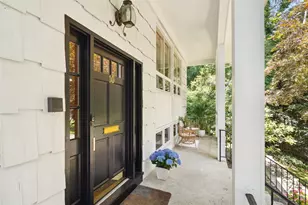 10 Rockledge Rd, Bronxville, NY 10708 - Photo 2