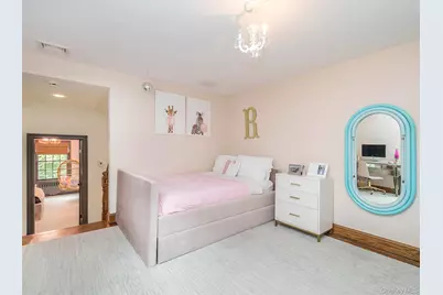 184 Circle Drive, Manhasset, NY 11030 - Photo 18