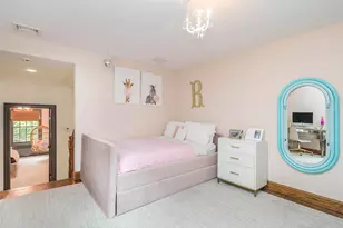 184 Circle Dr, Manhasset, NY 11030 - Photo 18