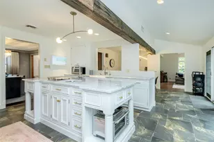 184 Circle Dr, Manhasset, NY 11030 - Photo 6