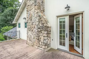 184 Circle Dr, Manhasset, NY 11030 - Photo 16