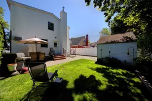 76-22 265th St, Glen Oaks, NY 11040 - Photo 36