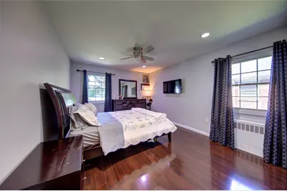 7622 265th Street, Glen Oaks, NY 11040 - Photo 16