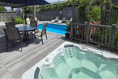 300 Lewis Walk, Cherry Grove, NY 11782 - Photo 32