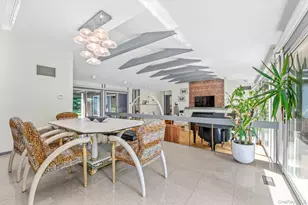 3 Horseshoe Ln, Great Neck, NY 11020 - Photo 12