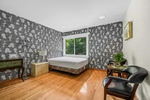 3 Horseshoe Ln, Great Neck, NY 11020 - Photo 18