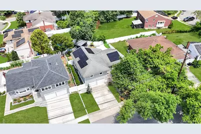 1091 Cramer Court, Baldwin, NY 11510 - Photo 2